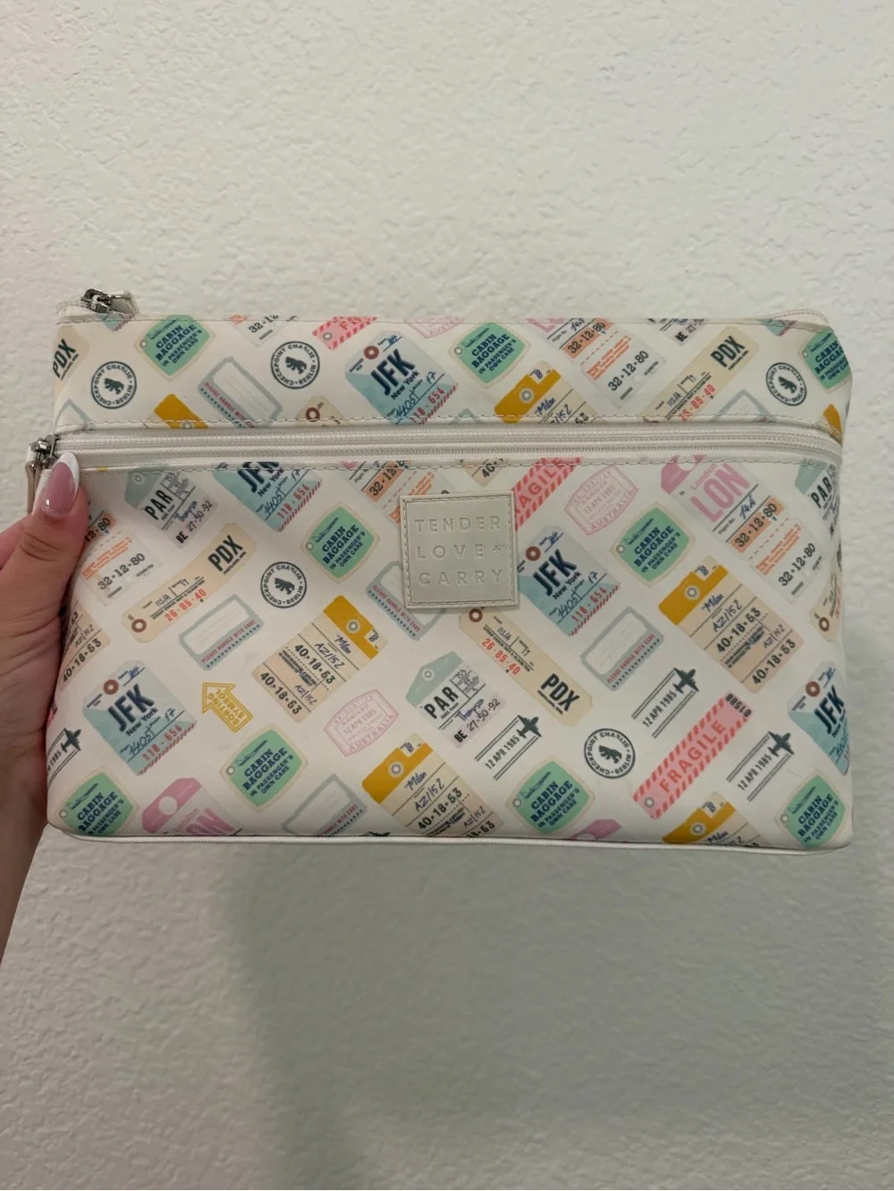 Tender Love + Carry cosmetic pouch